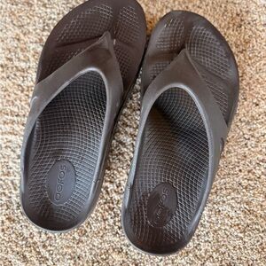 OOFOS Dark Brown Footwear
